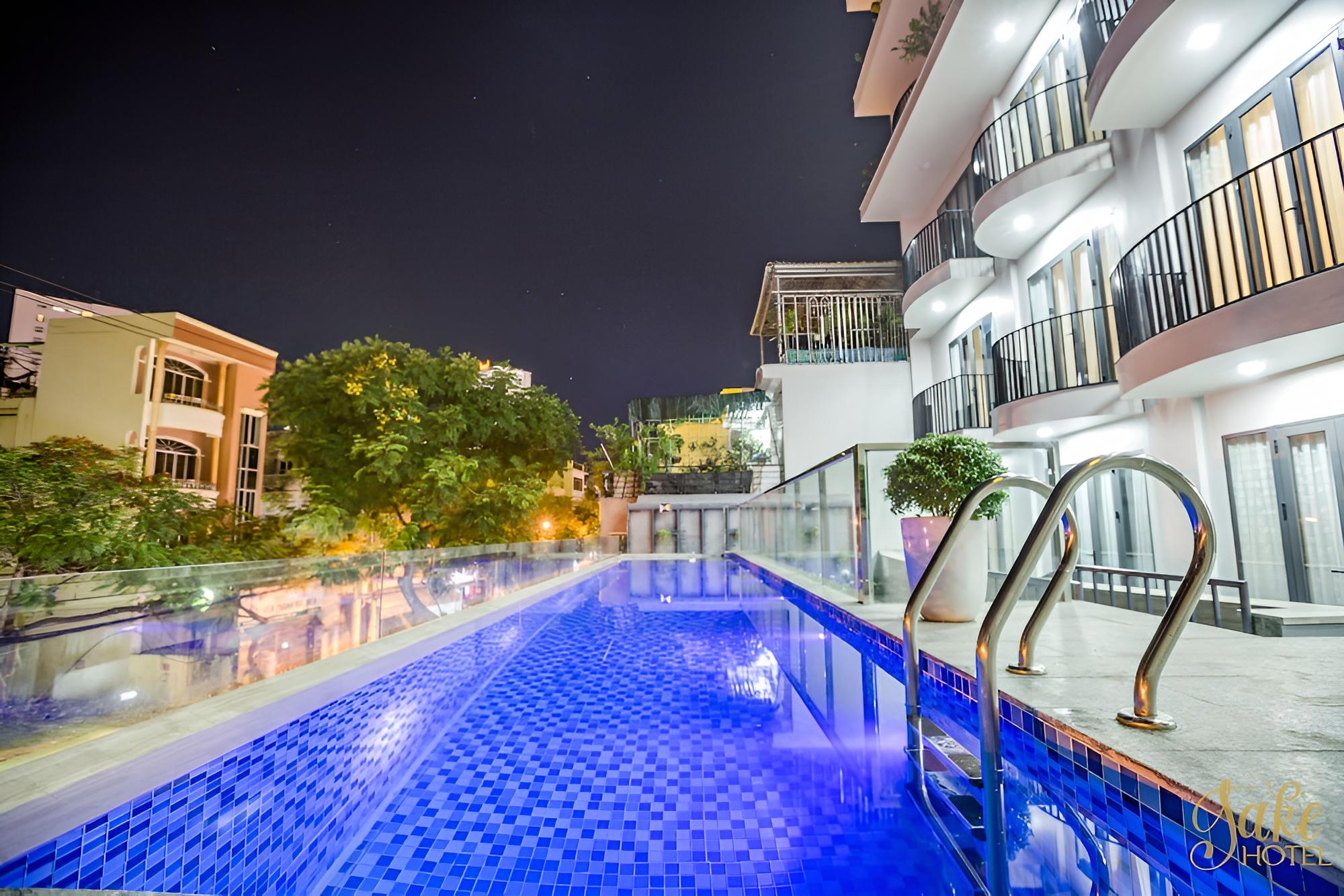 Sake Hotel