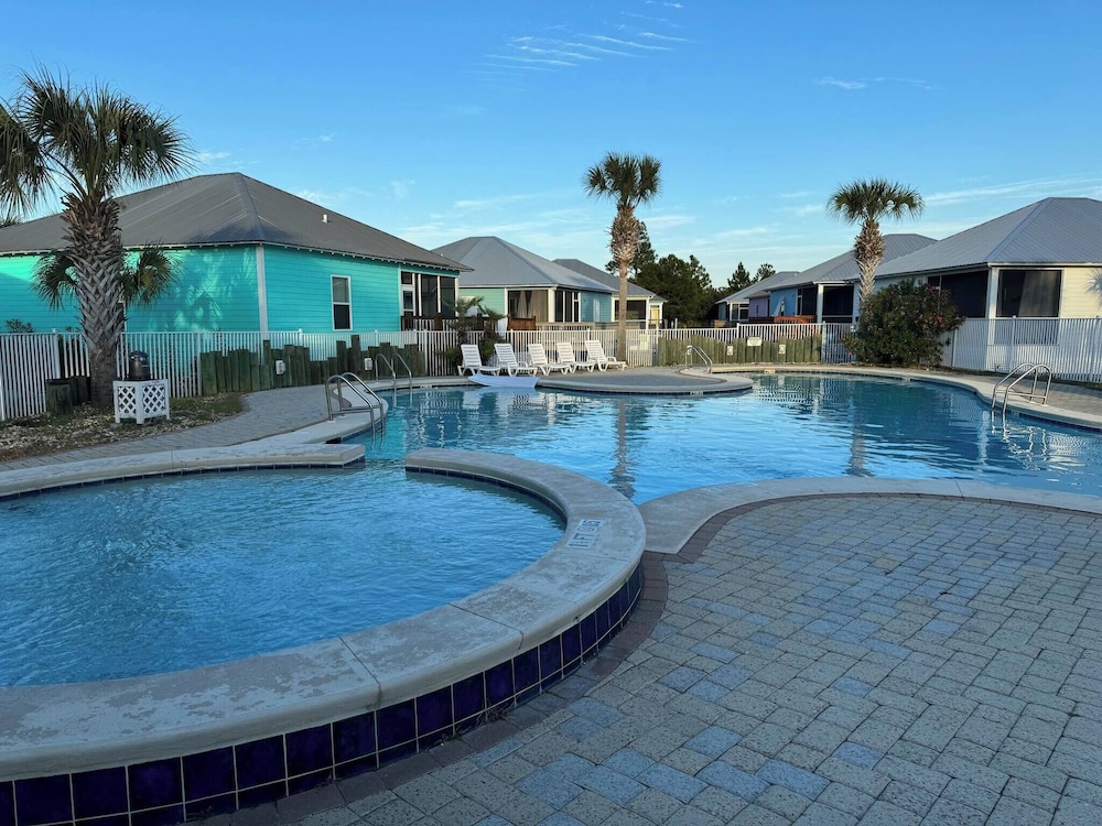 4005 Rookery 3 Sea Story With 2 Pools Beach Access and Lots of Beach Amenities