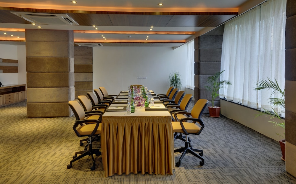 meeting & event spaces