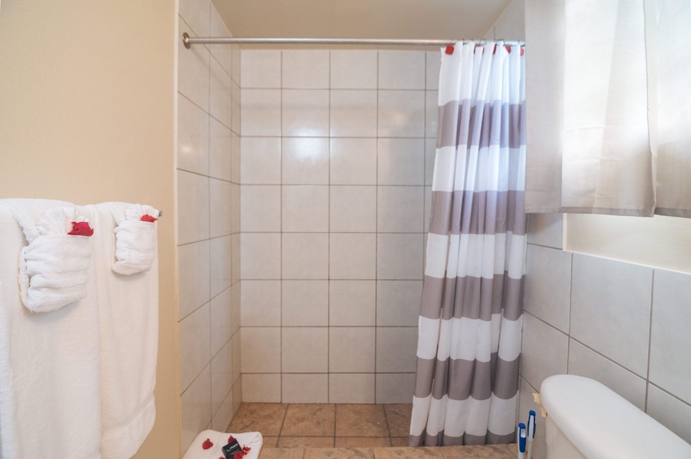 Neem View Apartments Antigua