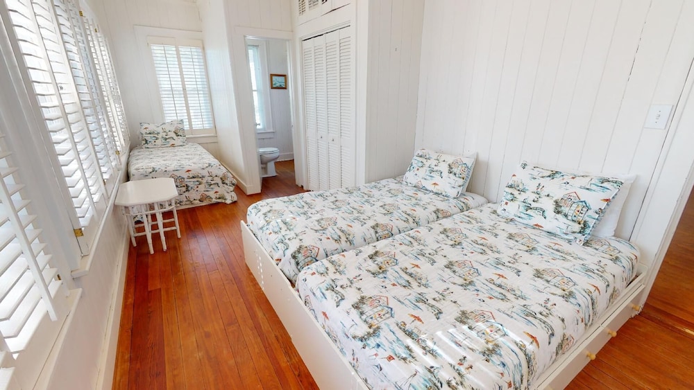 9 Shirley Road by Tybee Vacation Rentals