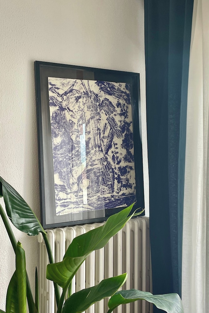 3-bed Artist Chalet Near San Sebastian, Sleeps 6
