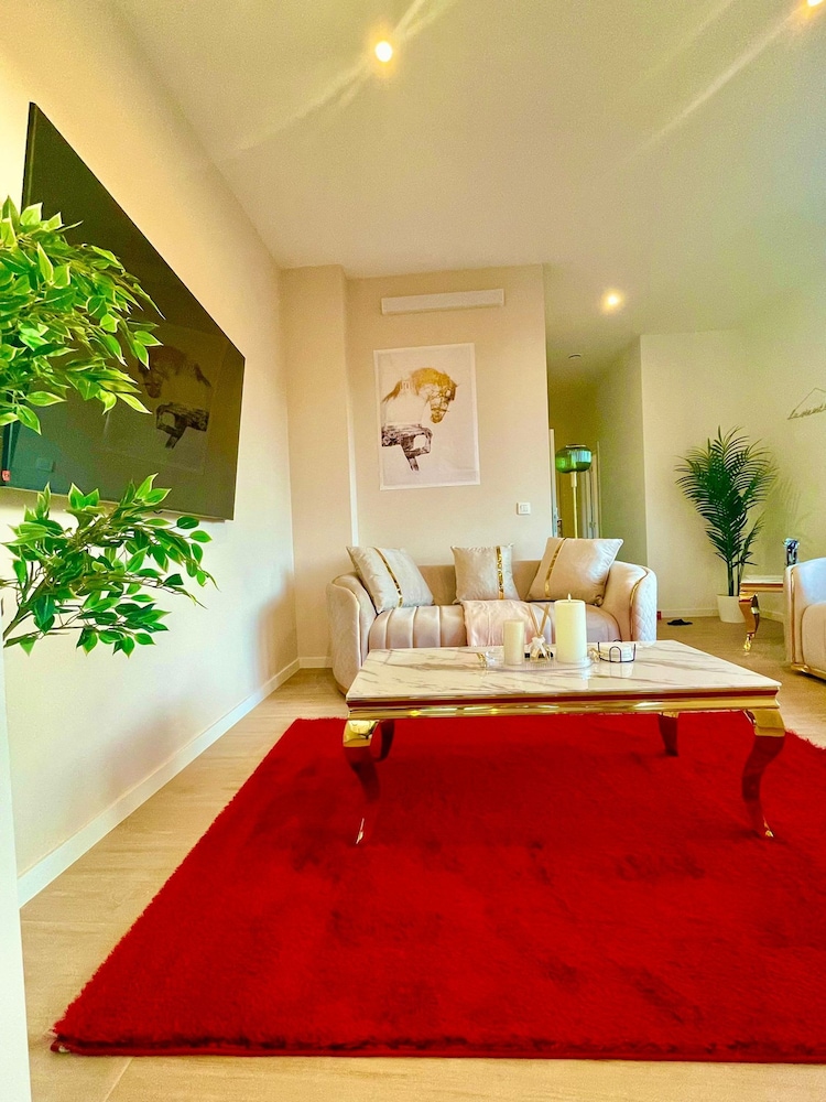 One Lux Stay Near Antwerp Central - 2 Bedroom 1 5 Bathroom