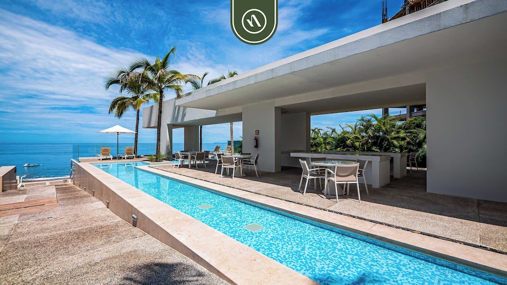 Luxury Studio With Oceanview - Beach - Pool - GYM