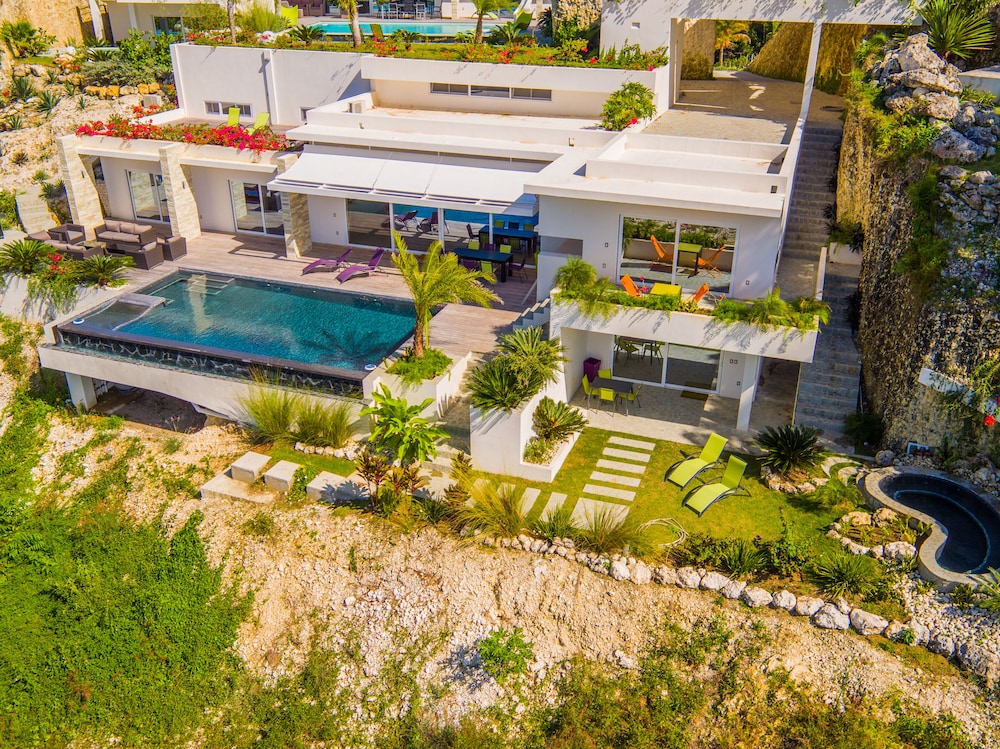 Villas Agua Dulce