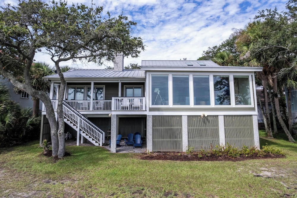 111 Cardinal Crest