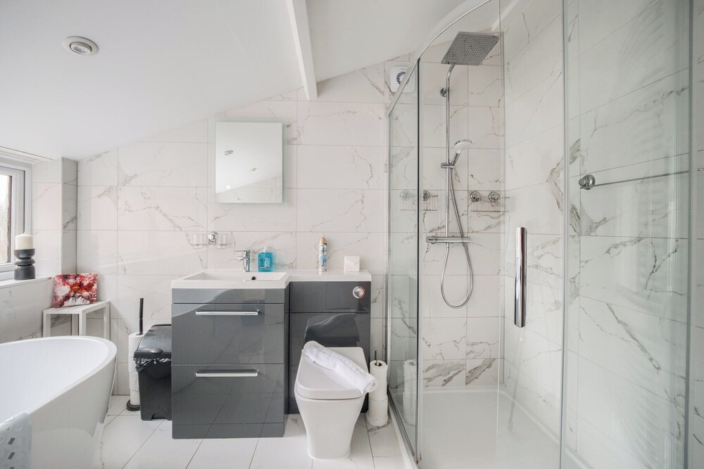 Sleeps7-pet&familyfriendly With Parking