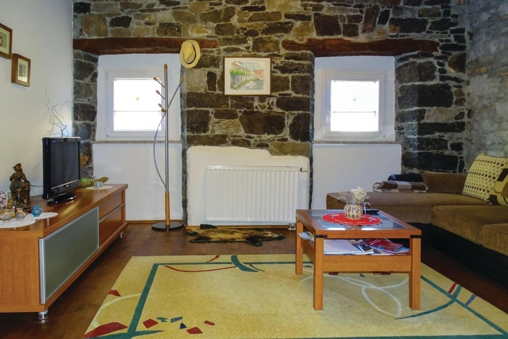 Countryside House Leila view 3