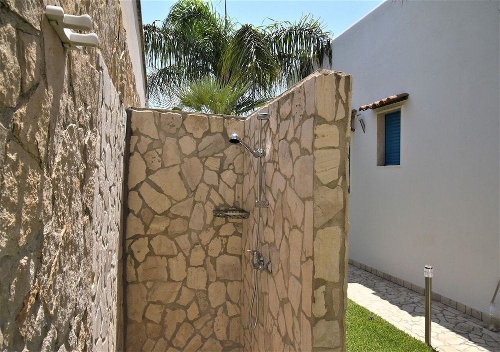Photo 36