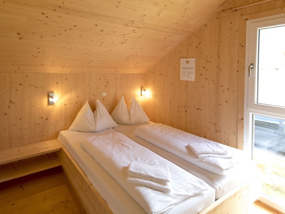 Appealing Chalet With hot tub