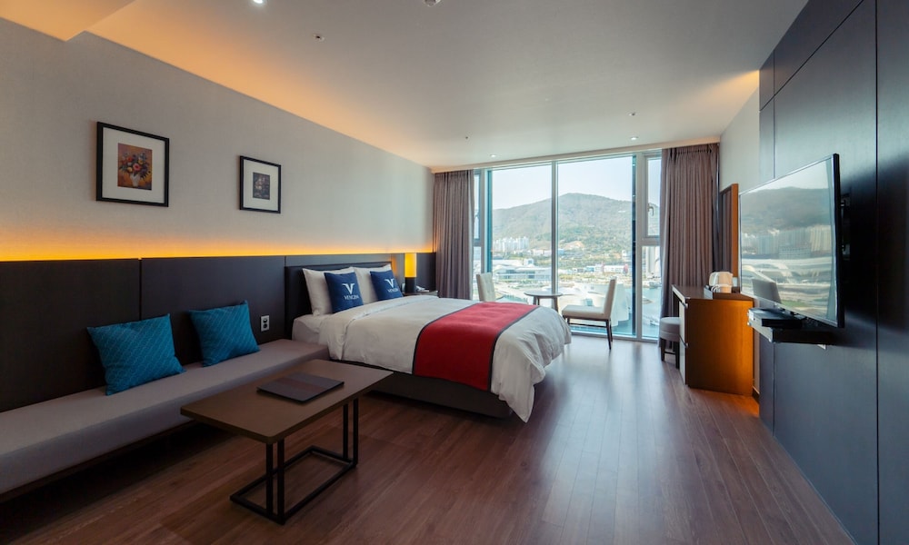 Venezia Hotel and Suite 25
