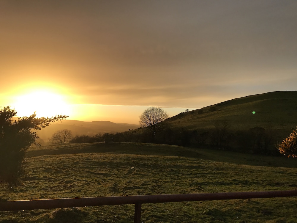 Loughcrew Megalithic Centre - Hostel