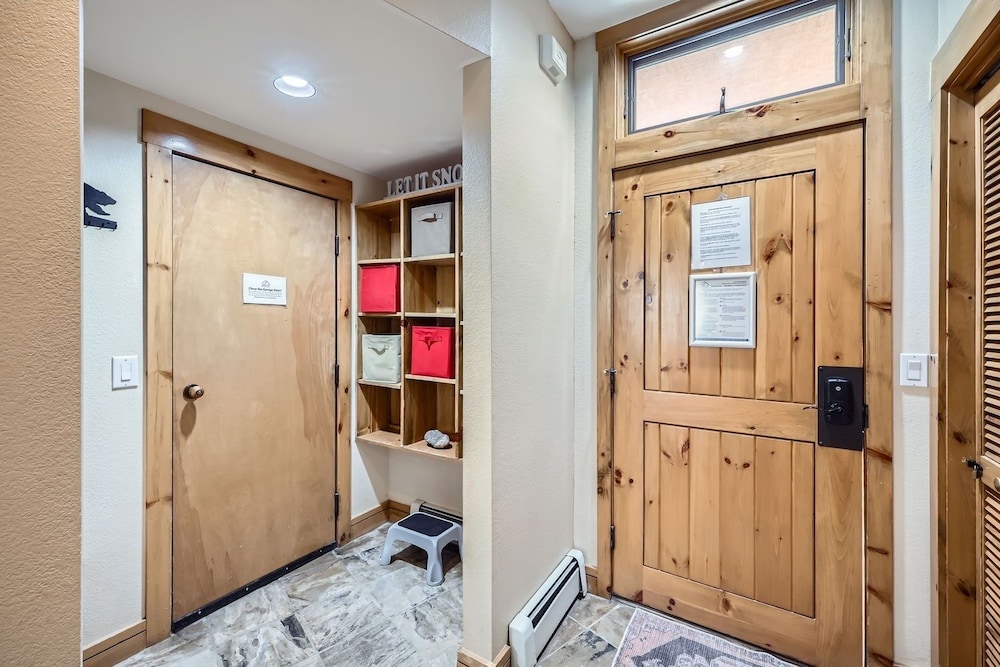 8712 Ski Tip Townhomes 3 Bedroom Townhouse