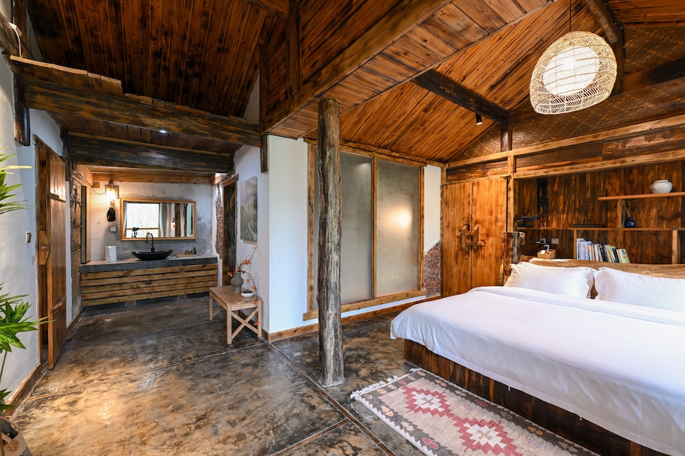 No.5 Valley Lodge