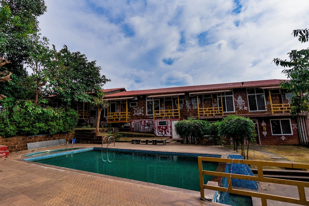 IBBANI JUNGLE RESORT