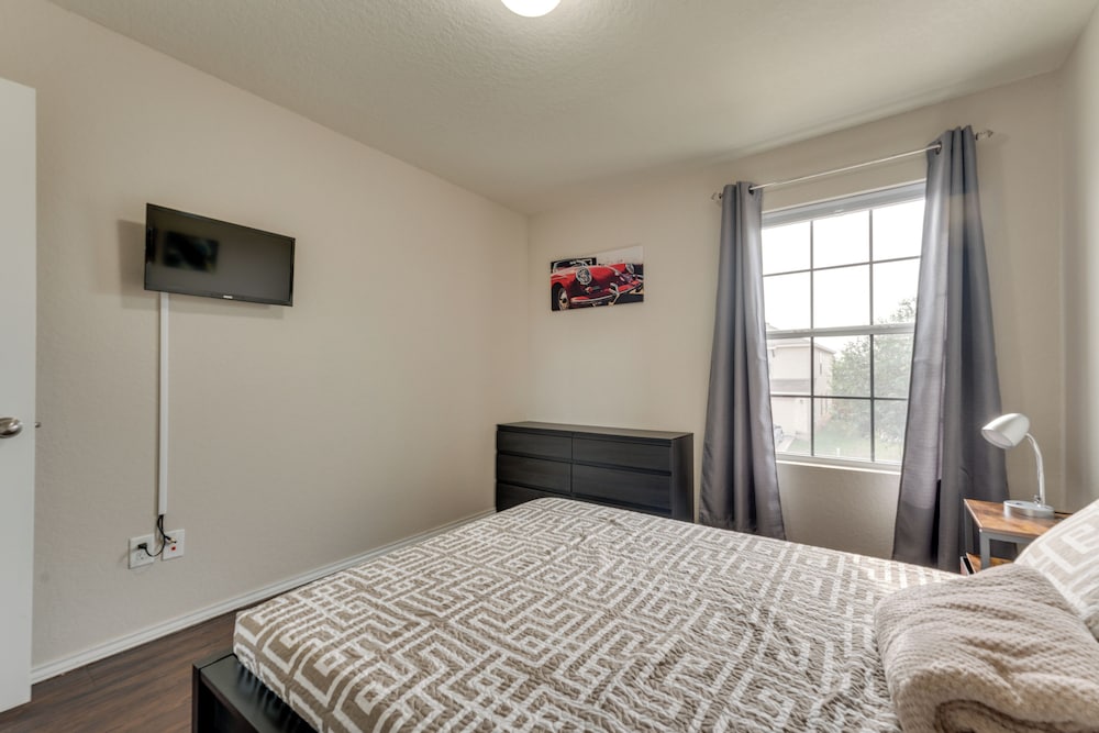 Near Hiking Trails: Home w/ Deck in San Antonio!