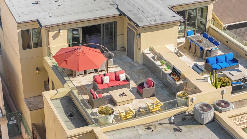 Windansea by Avantstay Private Rooftop Patio, 2 Blocks to Beach & Town