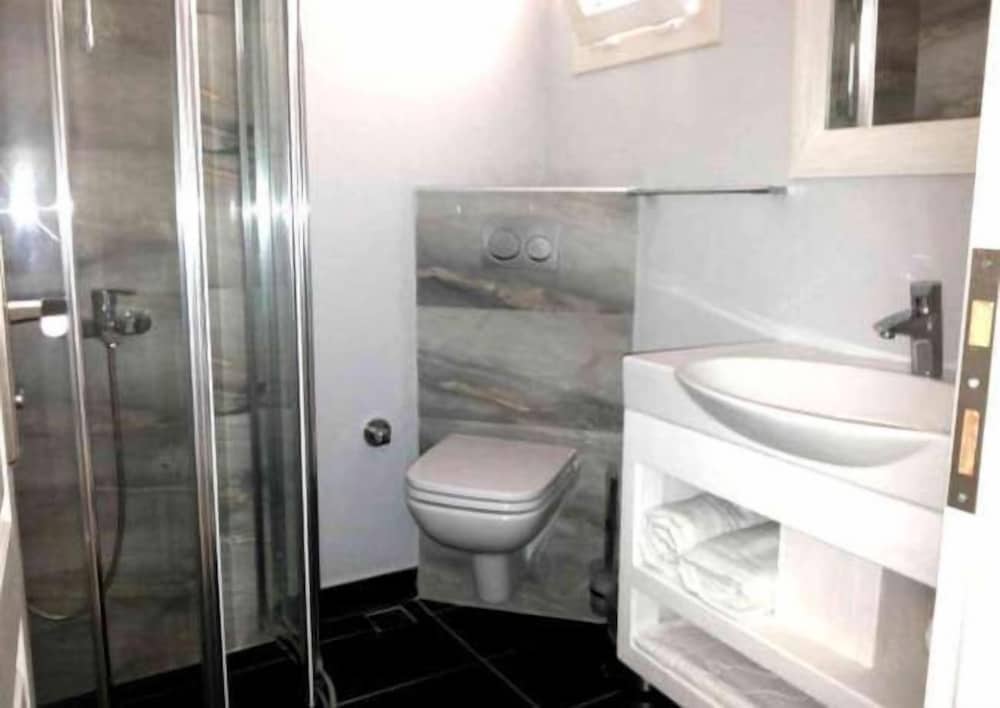 Meggs Bodrum Beach Otel - Image 12