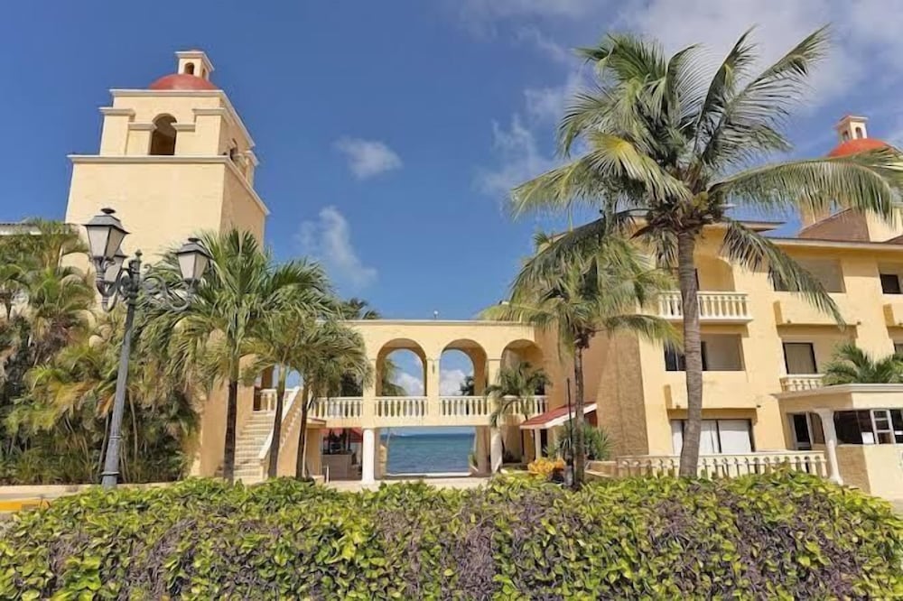 tropical apartment