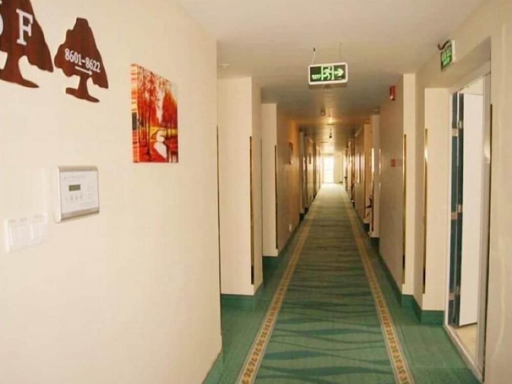 GreenTree Inn Nantong Tongzhou District Pingchao Bus Station Express Hotel