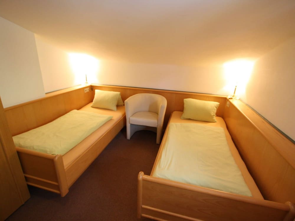 Chalet in Fusch Near Ski Lift and Lake view 4