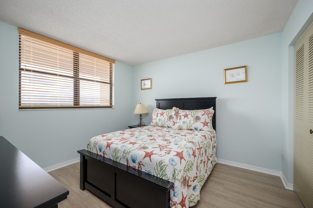 Sand Dollar I 402 by Distinctive Beach Rentals view 3