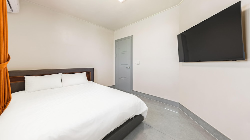 Incheon Vacations - Ganghwado Mare Seawater Poolvilla - Property Image 43