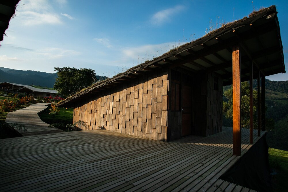 El Nido del Cóndor Ecolodge
