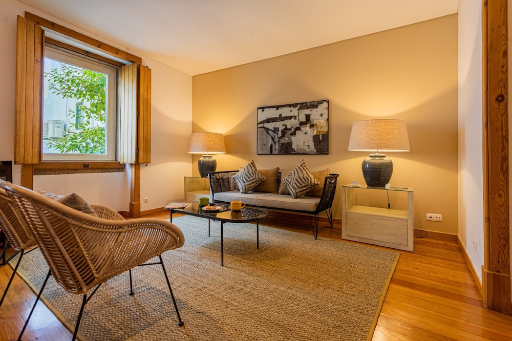 Bairro Alto Apartments by linc