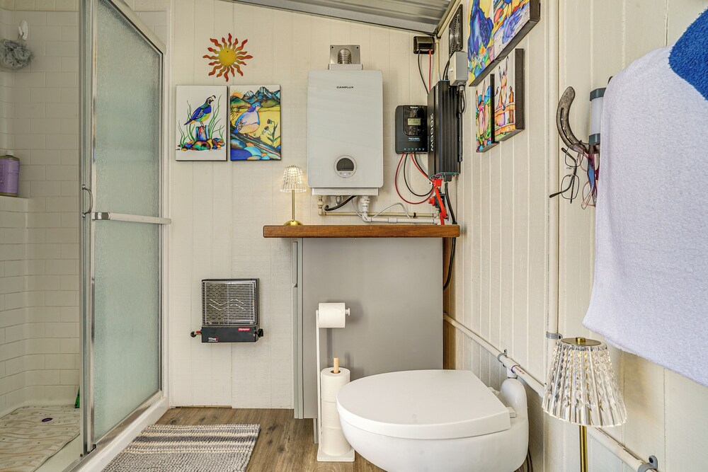 Tiny Home Studio: New Mexico Nature Retreat!