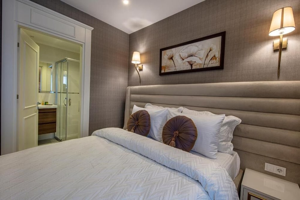 Mr Beyaz Butik Otel - Image 11