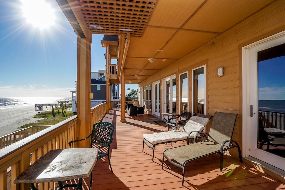 Paradise At Last by Ryson Vacation Rentals