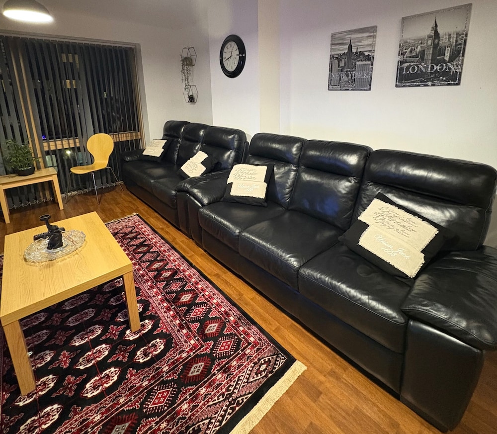 Jupiter Building 2 Bedroom Apartment Birmingham