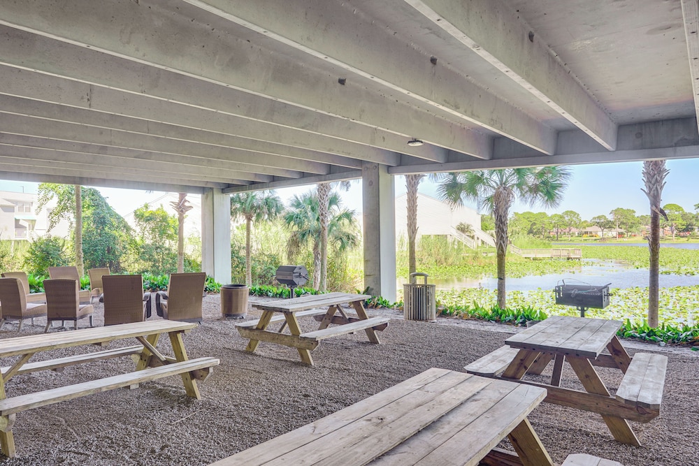 Beachfront Panama City Condo: Walk to Pier Park!