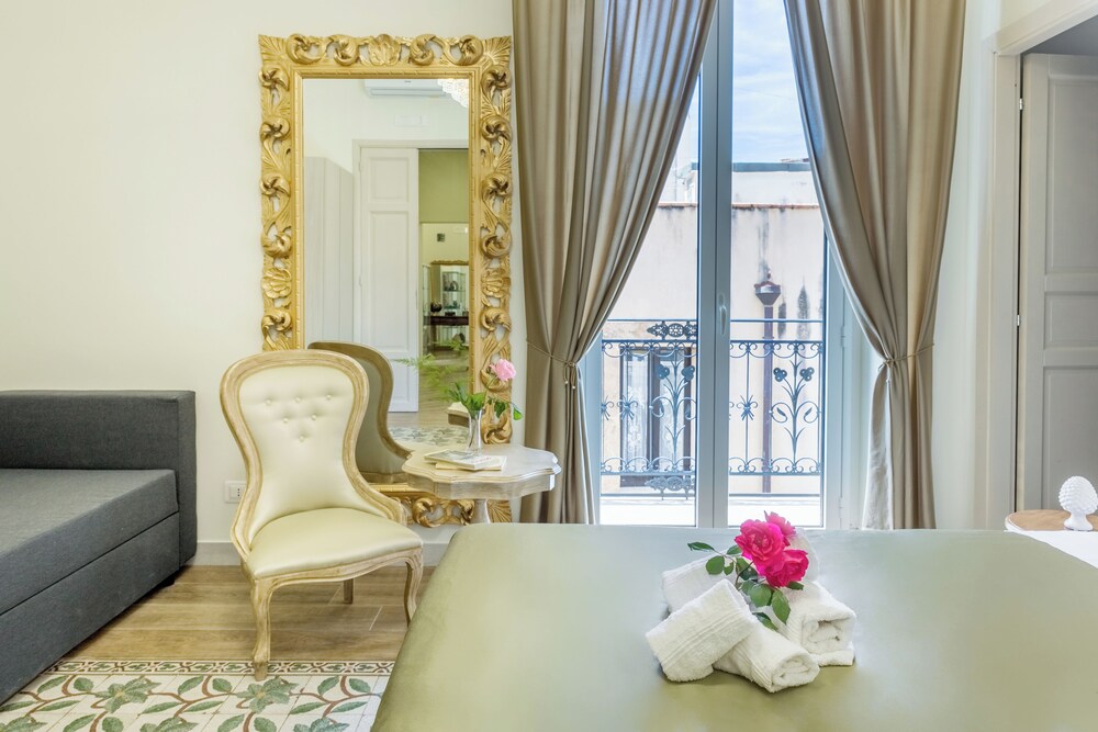 Kéramos Luxury Rooms