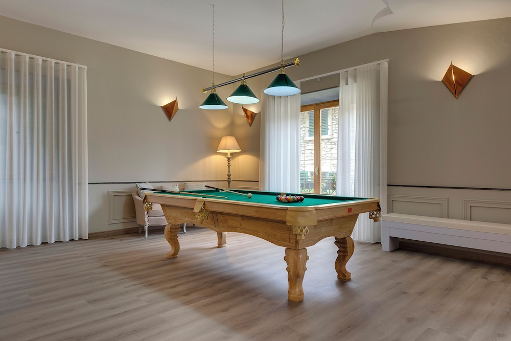 Entire Hilltop Villa With Private Pool In Palazzuolo Sul Senio