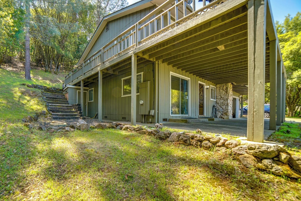 2 Mi to Clear Lake Access: Norcal Getaway