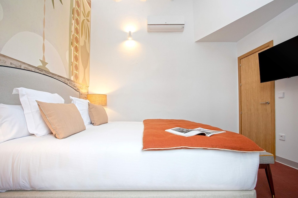 Cozy 3BD Duplex With Private Pool in Seville Center Gran Poder III