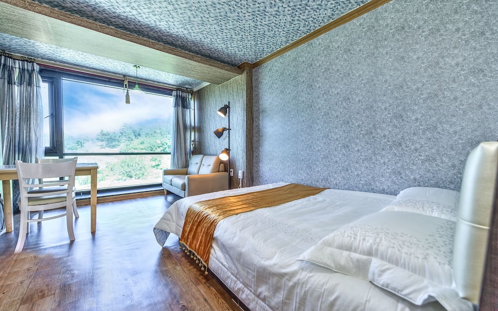 Fairy Pension view 4