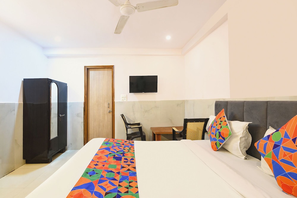 Fabhotel Lime Tree I