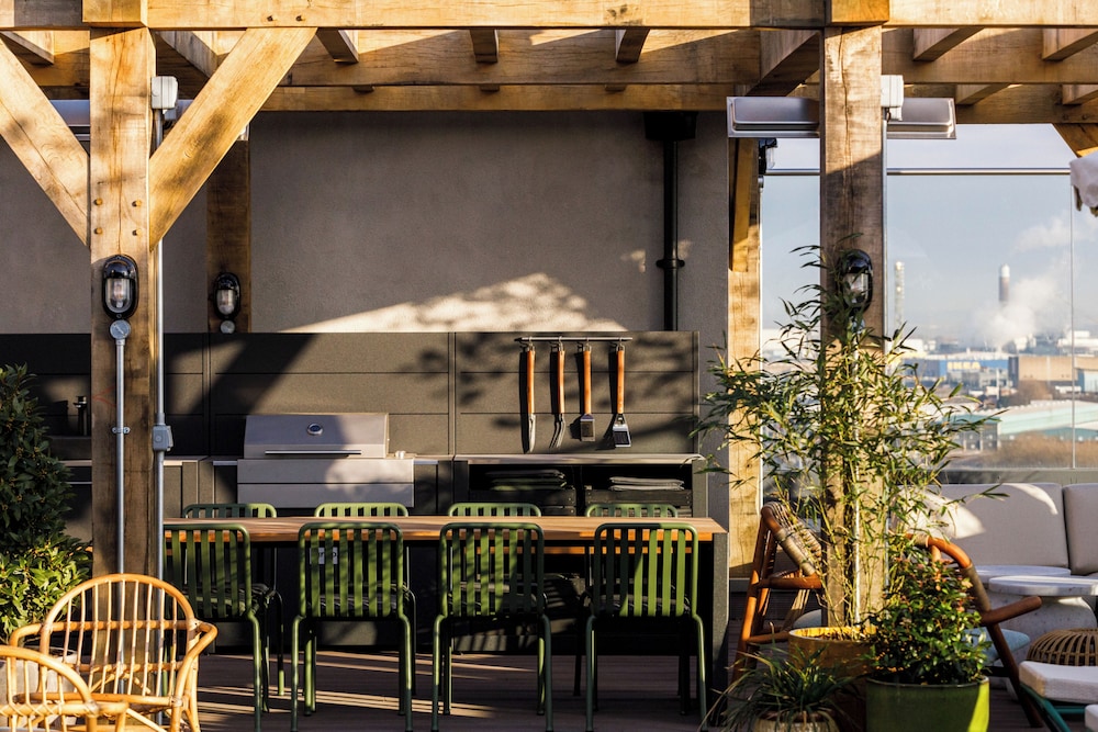 outdoor bbq area