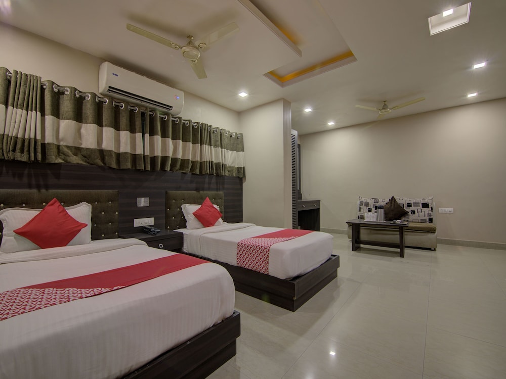 Capital O 4266 Hotel Sagar