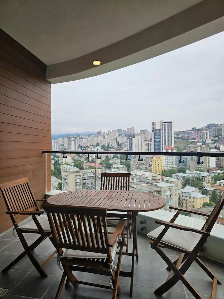 Tbilisi Gardens One Bedroom With Pool