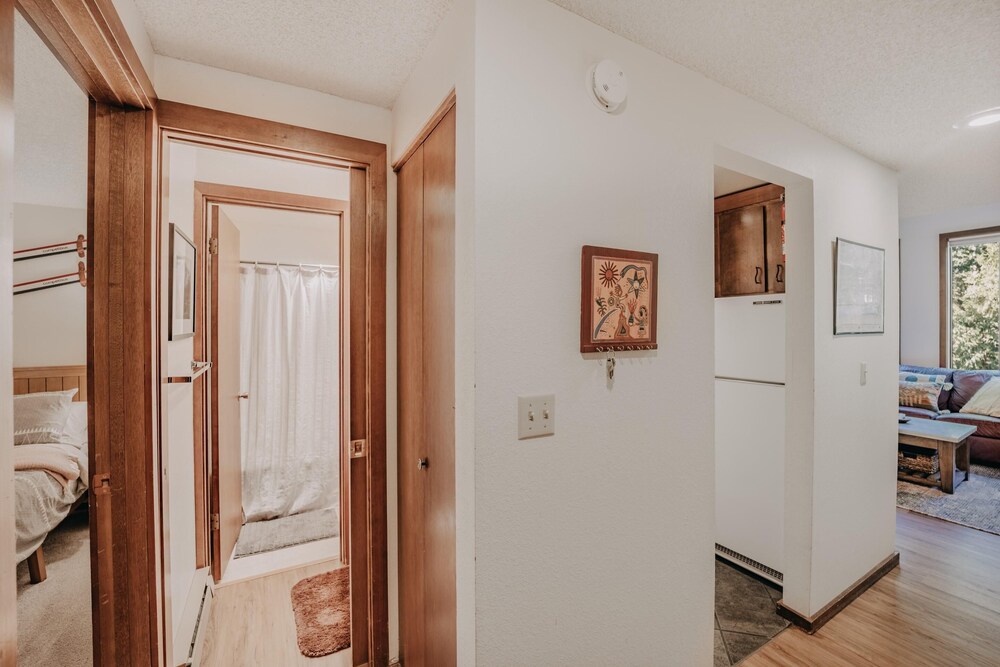 Mt Baker Lodging Condo 55sw - Sleeps 4, Great Community Aemenities