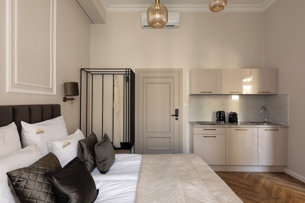 OLD TOWN Charm & Chic by Downtown Apartments
