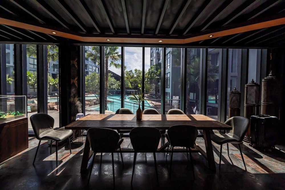 meeting & event spaces
