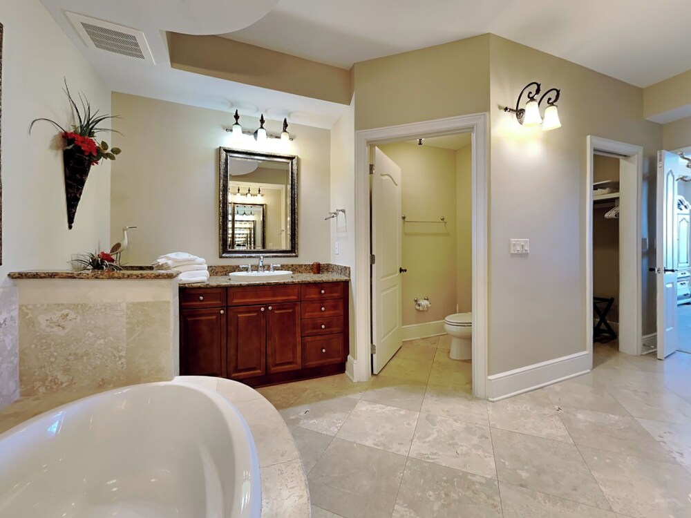 Bella Riva by Southern Vacation Rentals