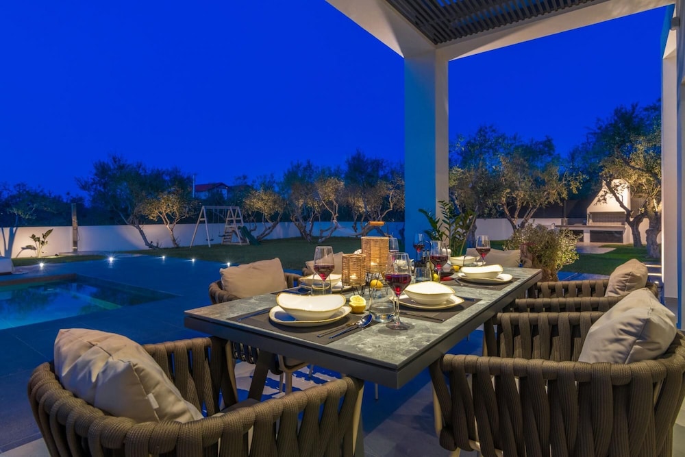 Villa Elysian in Psarou view 2