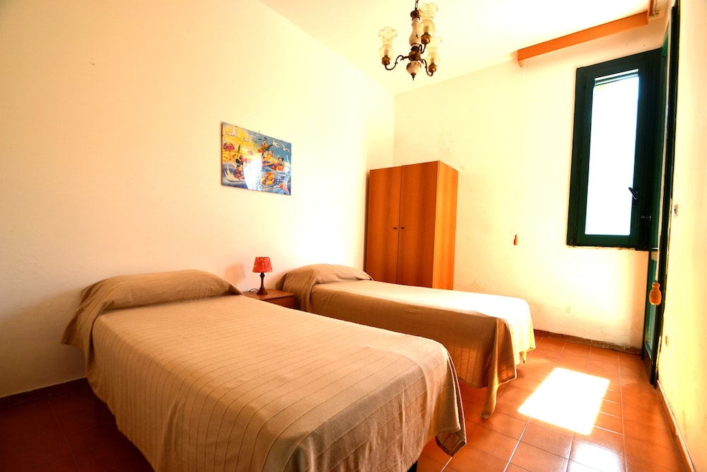 Comfortable Three-room Villa Located in Torre Dell'orso on the Ground Floor view 5