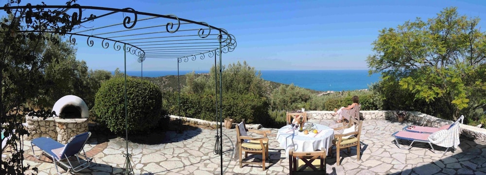 Villa Olea - Agios Nikitas Villas view 5
